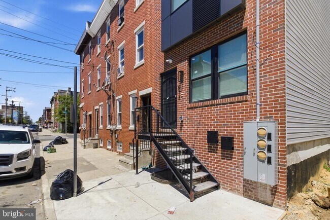 Building Photo - 617 W Cumberland St