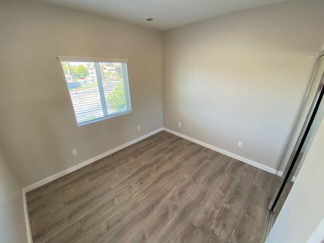 Building Photo - 4BD/2BA on Montezuma, Nice Patio!