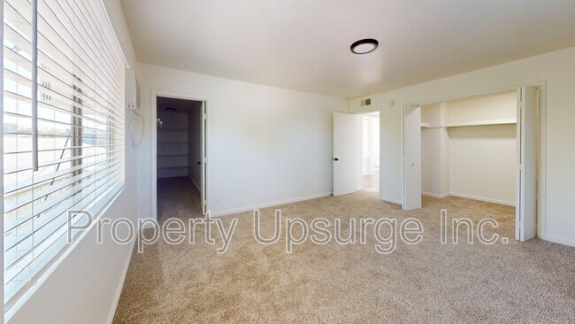 Building Photo - 415 Lake Blvd