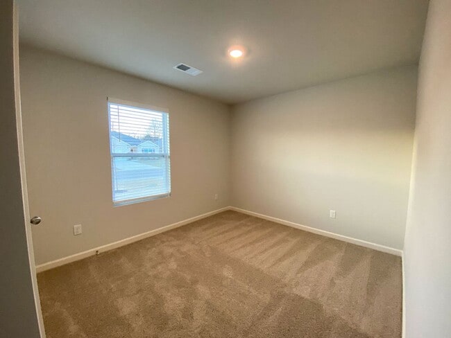 Building Photo - 3 bed 2 bath new construction in 2025 by DR Horton