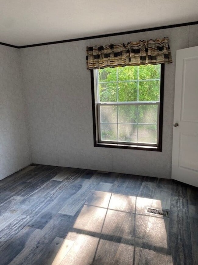 Building Photo - Coming Soon - New 2 Bedroom Mobile Home