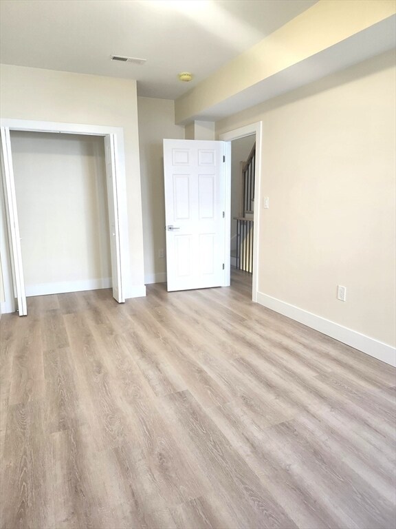 Building Photo - 264 Bowen St