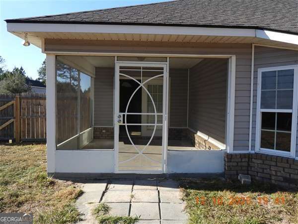 Building Photo - 172 Lincoln Way