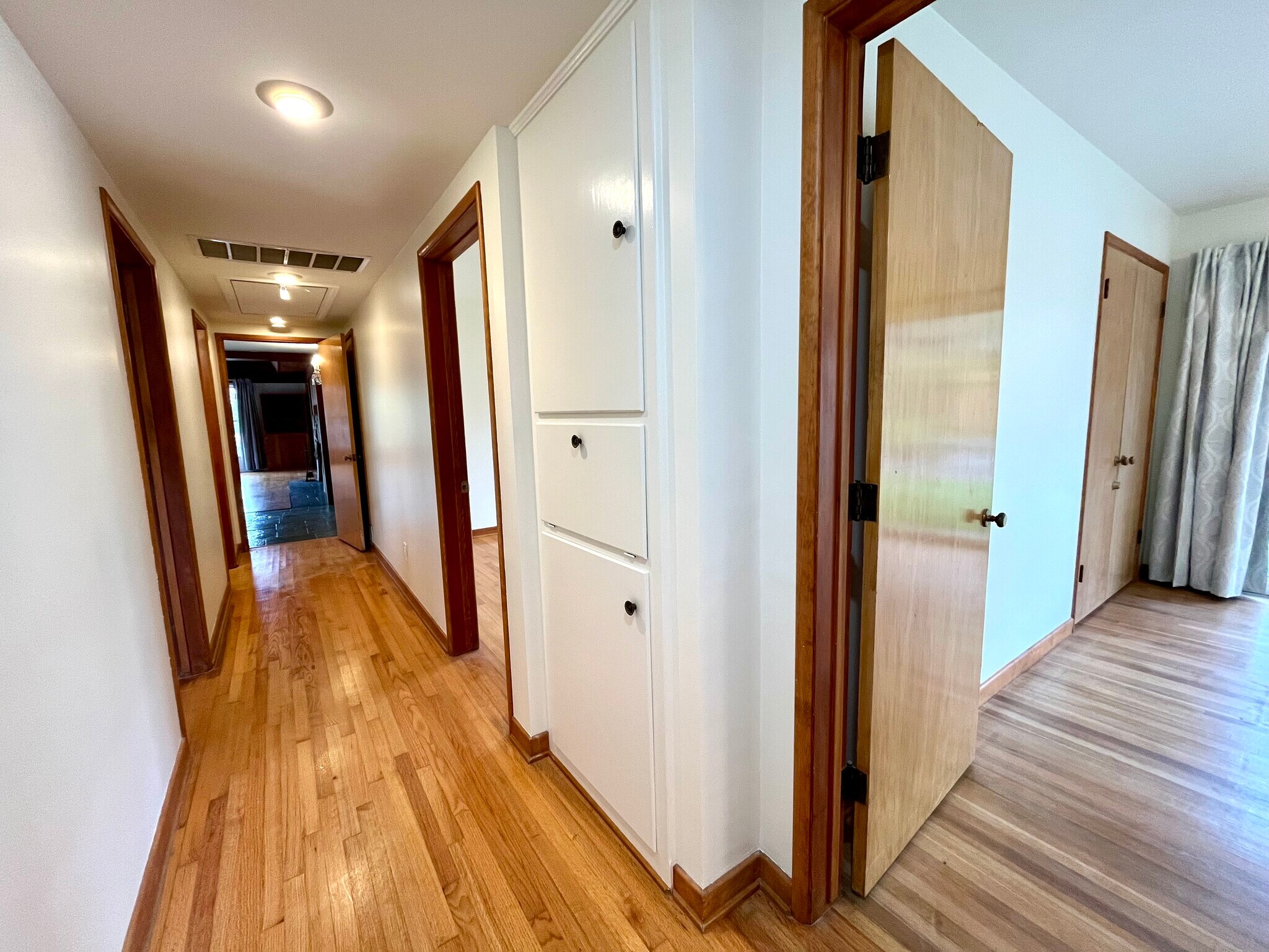Building Photo - 2548 Via Carrillo
