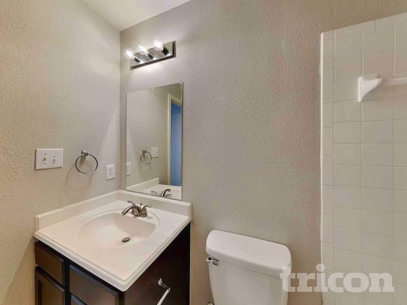 Building Photo - 9707 Marbach Bend