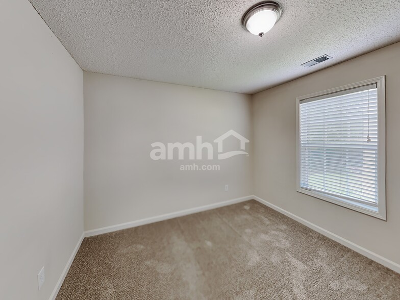 Building Photo - 1759 Maxey Ln