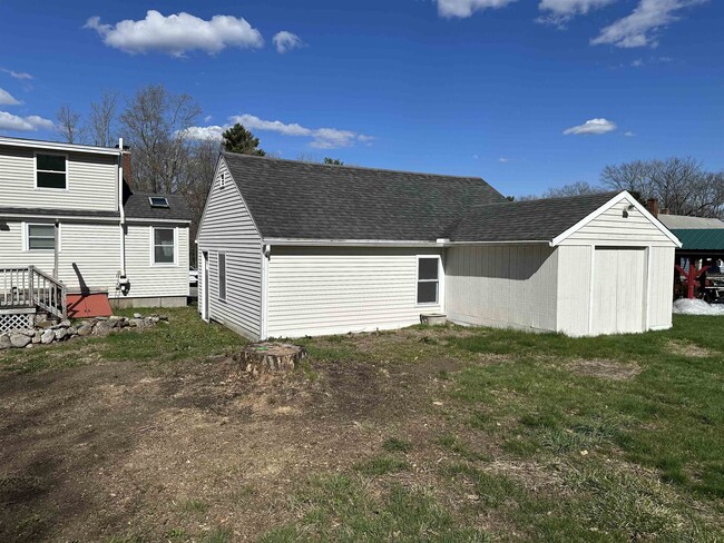 Building Photo - 15 Goen Rd