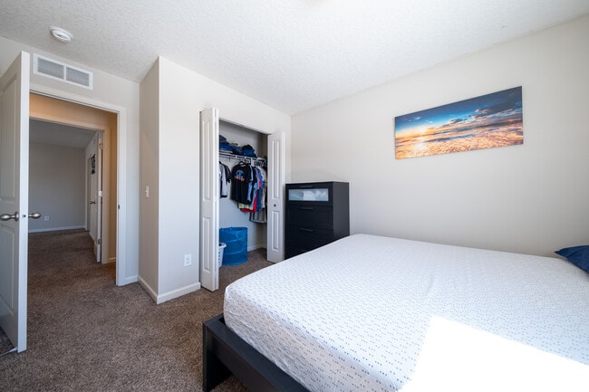 Building Photo - 8525 Titanium Cir