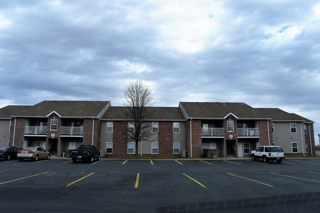 Building Photo - Pioneer Creek Apartments