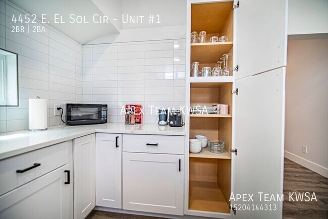 Building Photo - 4452 E El Sol Cir