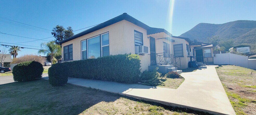 Building Photo - 16911 Glenetta Way