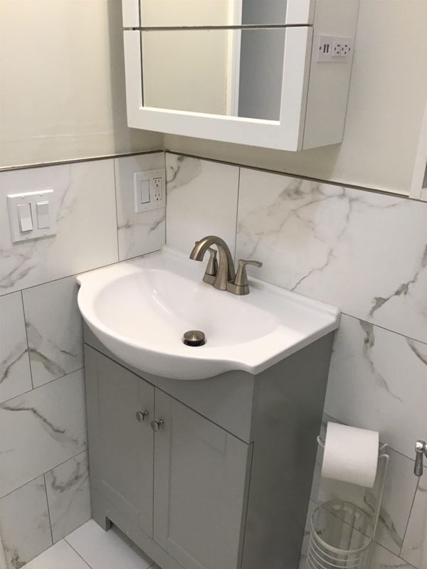 Building Photo - 210 Brook Village Rd