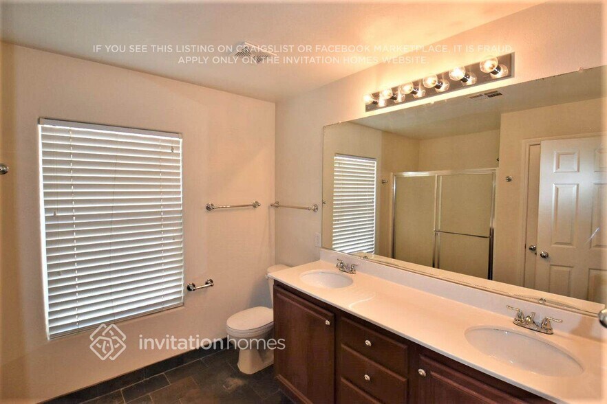 Building Photo - 7423 Scottish Castle Ave