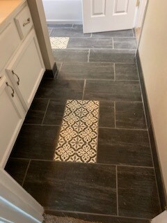 Building Photo - 5335 Tara Hill Dr