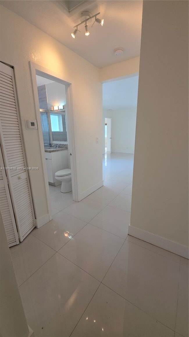 Building Photo - 5715 NW 6th Ave