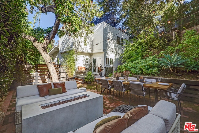 Building Photo - 8326 Ridpath Dr