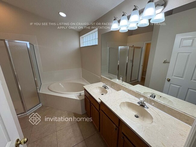 Building Photo - 12709 Tall Pines Way