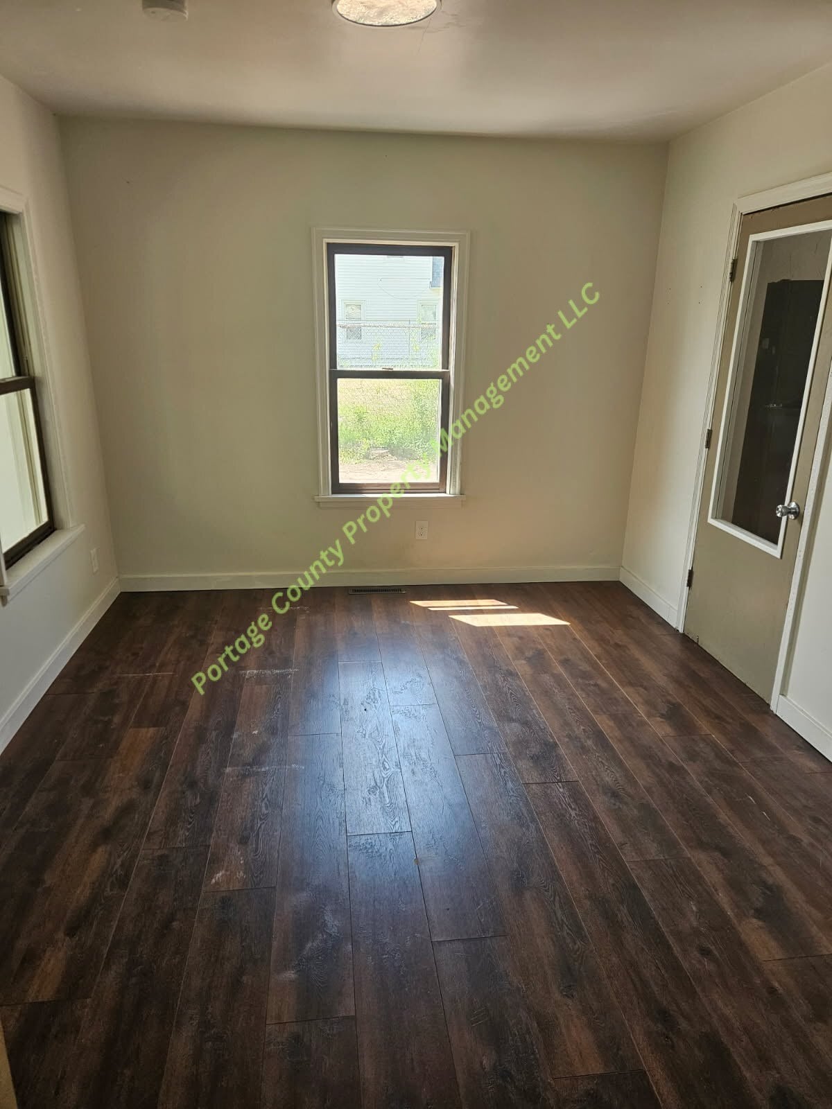 Building Photo - 748 Isadore St