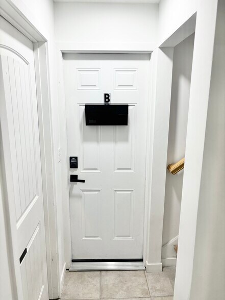 Building Photo - 9425 S Tramway Dr