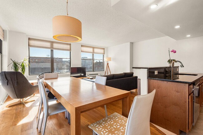 Building Photo - 4301 Park Ave