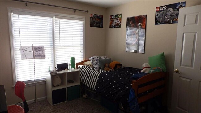 Building Photo - 4 Bedroom Single Family Rental in Great Du...