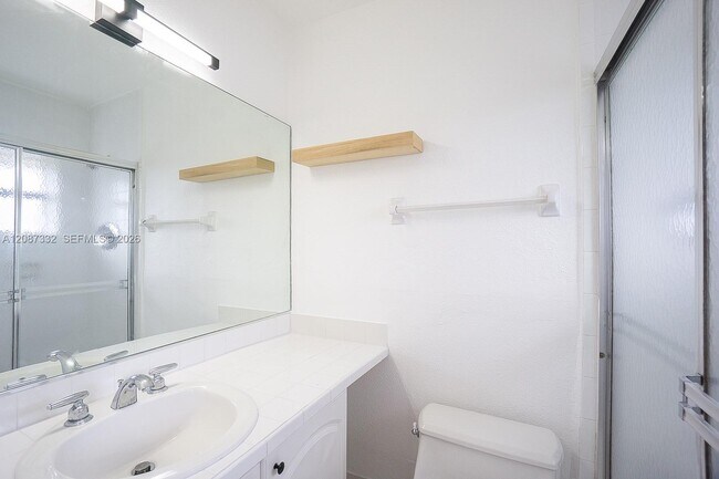 Building Photo - 8650 SW 67th Ave