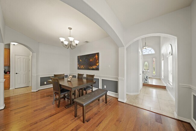 Building Photo - 6426 E Linpar Ct