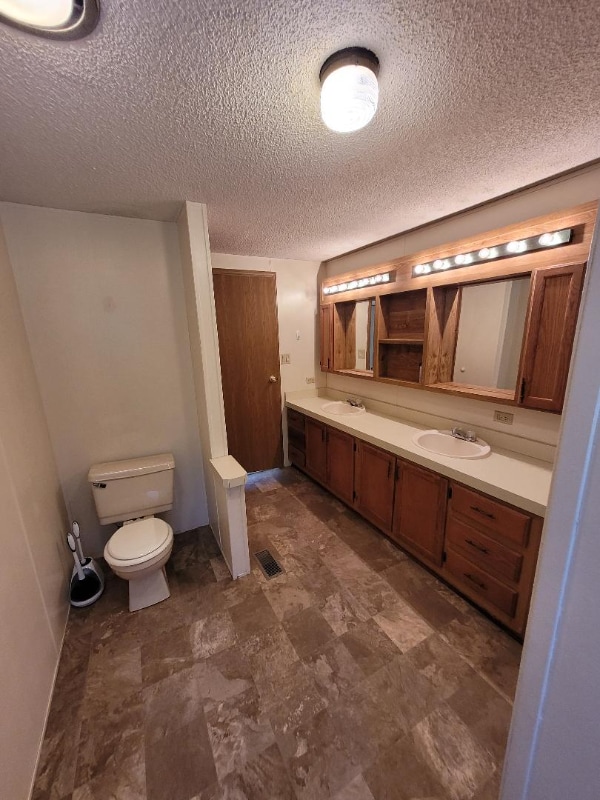 Building Photo - 3841 SE 85th St
