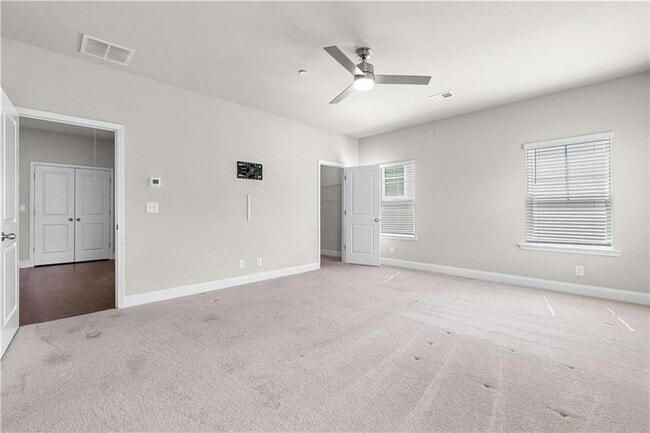 Building Photo - 156 Adams Cir