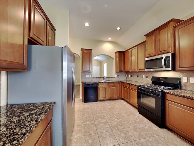 Building Photo - 26314 Longview Creek Dr