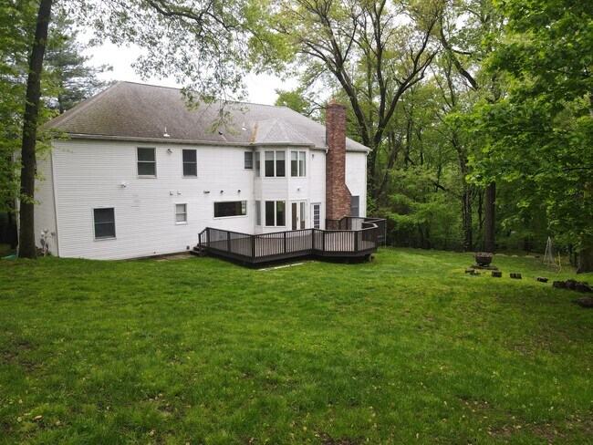 Building Photo - 70 Johnson Ct