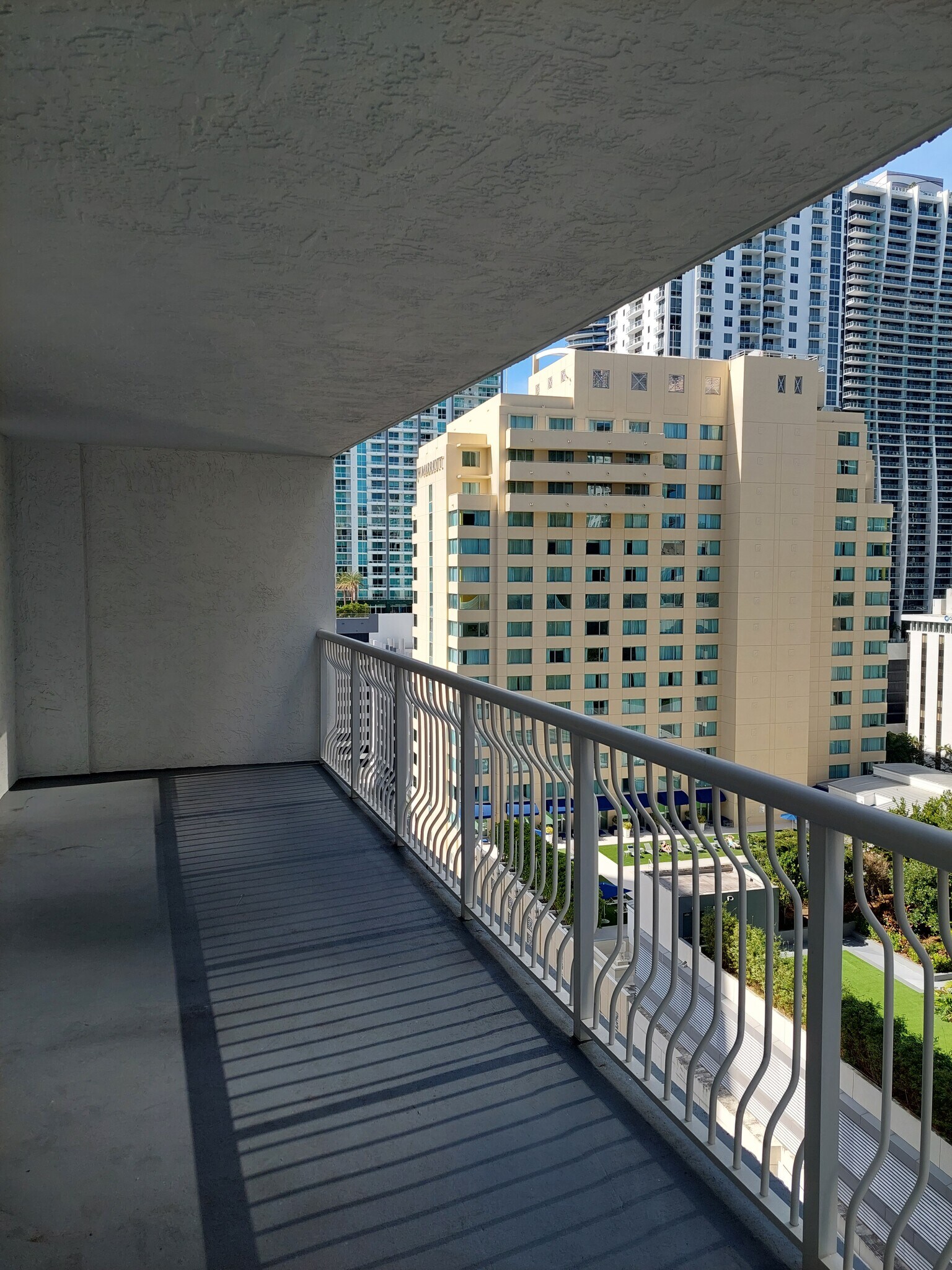 Building Photo - 1200 Brickell Bay Dr