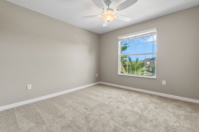 Building Photo - 4/2.5 Town Home w/ Loft and Office in Harr...