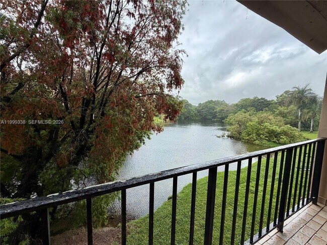 Building Photo - 706 NW 87th Ave