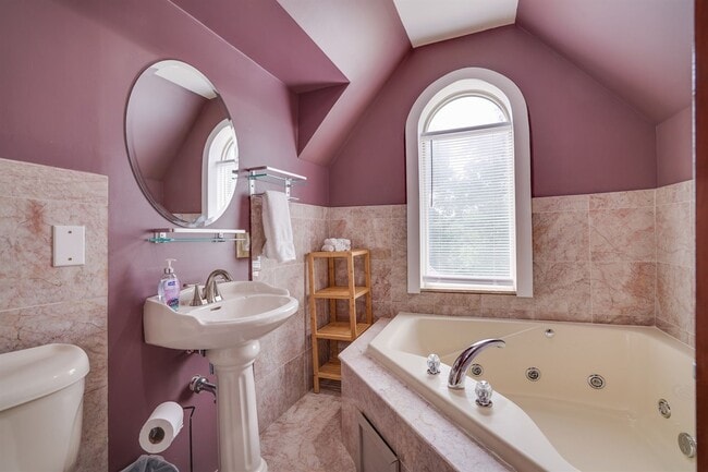 Building Photo - One of a kind Castle on the Hill for Rent! Minimum 1 month lease