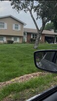 Building Photo - 16765 Valley Forge Ln