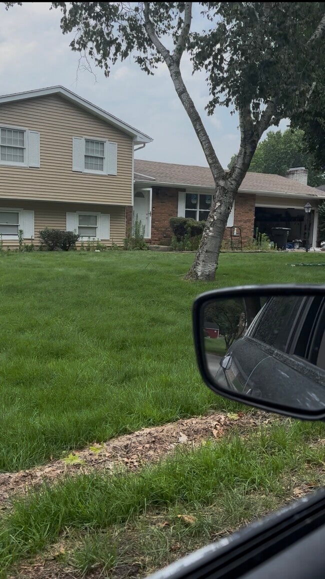 Building Photo - 16765 Valley Forge Ln