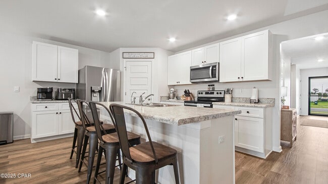 Building Photo - 5044 Rivergrass Dr