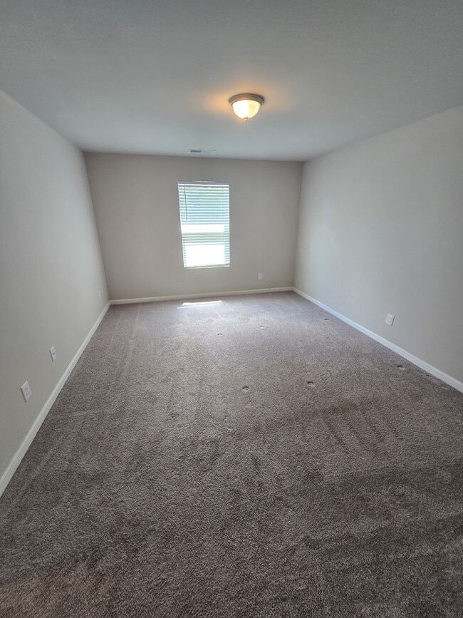 Building Photo - 1212 Christy Ct