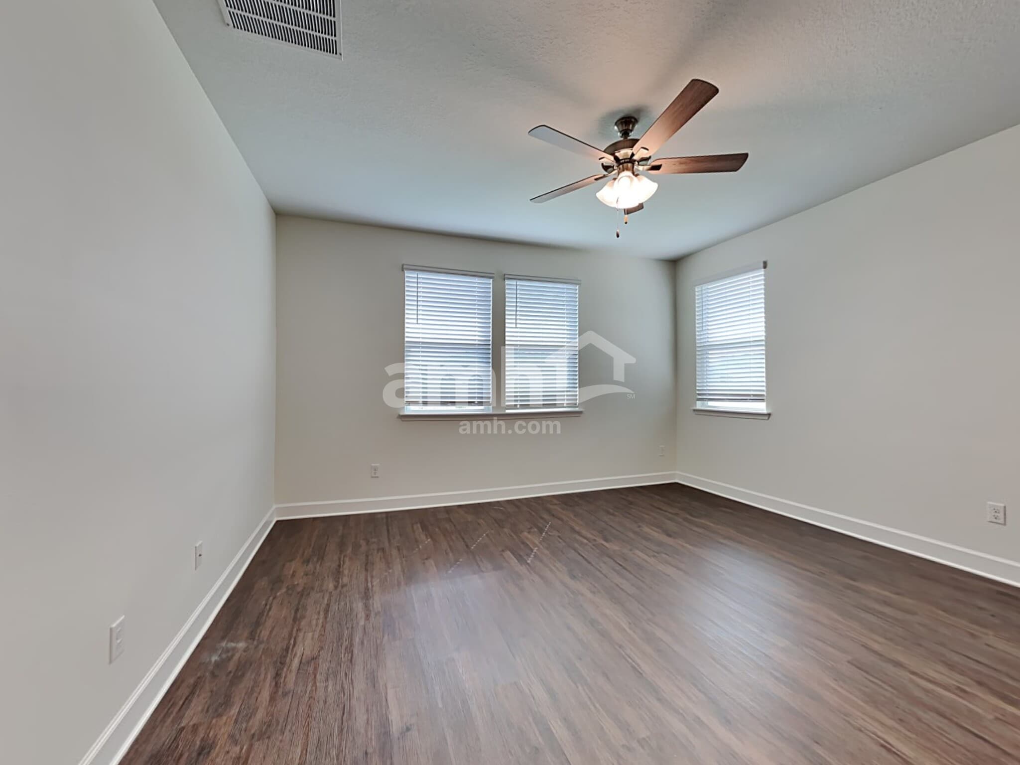 Building Photo - 80 Carlitos Wy