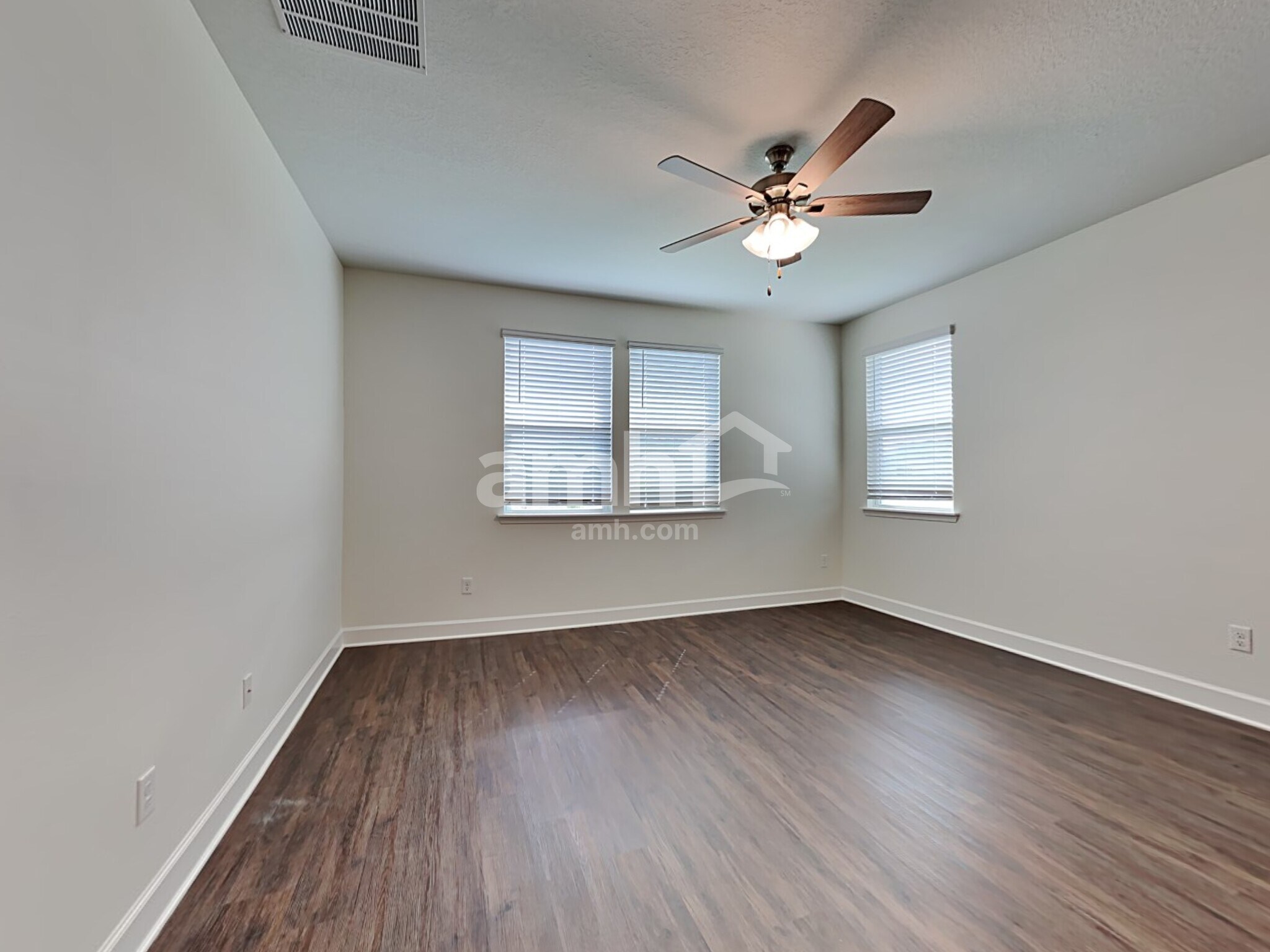 Building Photo - 80 Carlitos Wy