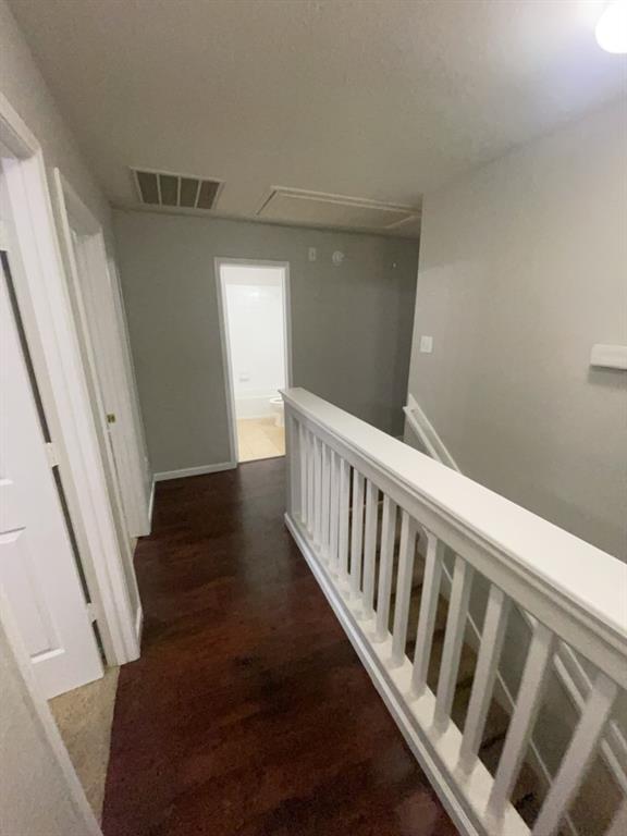 Building Photo - 20911 Southvine Ct
