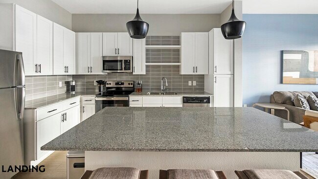 Building Photo - 15401 Chenal Pkwy