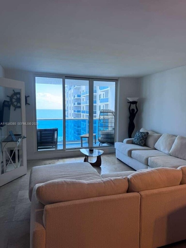 Building Photo - 2301 Collins Ave