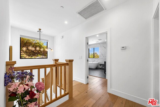 Building Photo - 4841 Minden Pl