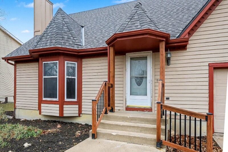 Building Photo - 15322 W 83rd Terrace