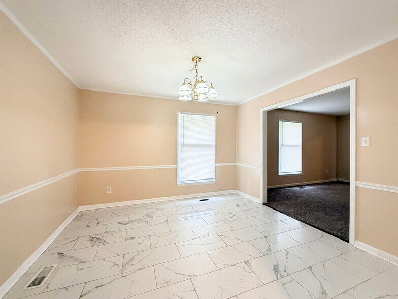 Building Photo - 1408 Imperial Dr