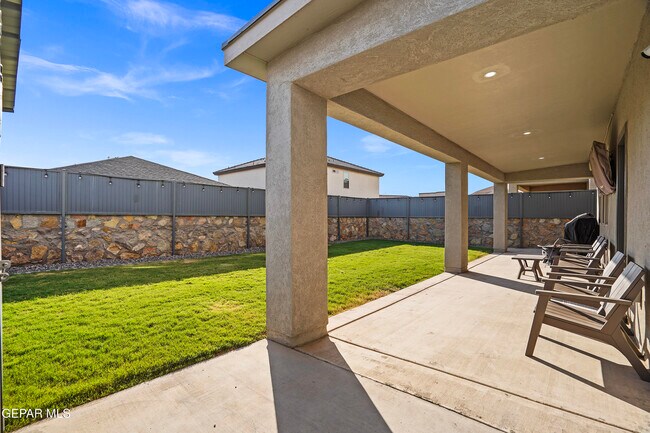 Building Photo - 11433 Elsa Maldonado