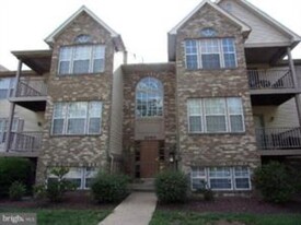 Exterior-Front - 2040 Alice Ave
