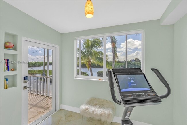 Building Photo - 155 Coco Plum Rd S